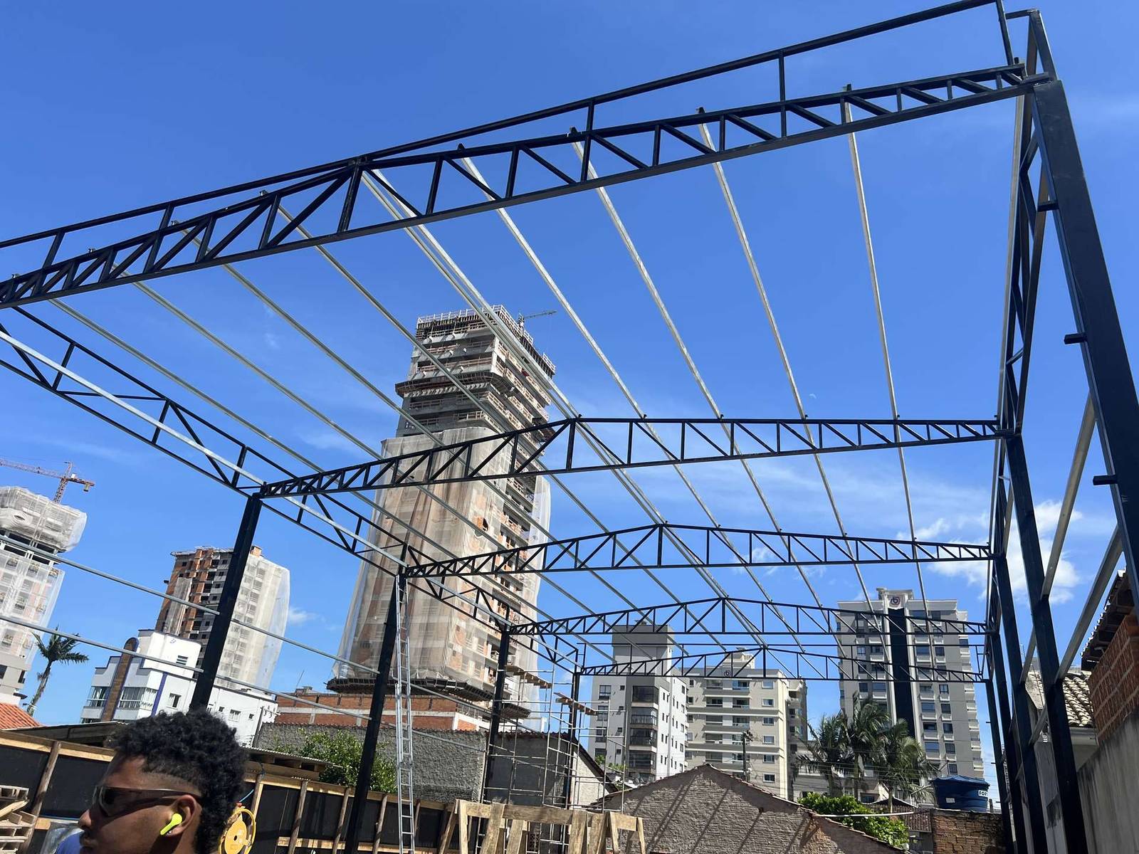 Estrutura metálica cobertura em Balneário Camboriú, SC